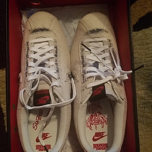 Nike air ,air custom stranger things - Picture 6 of 6